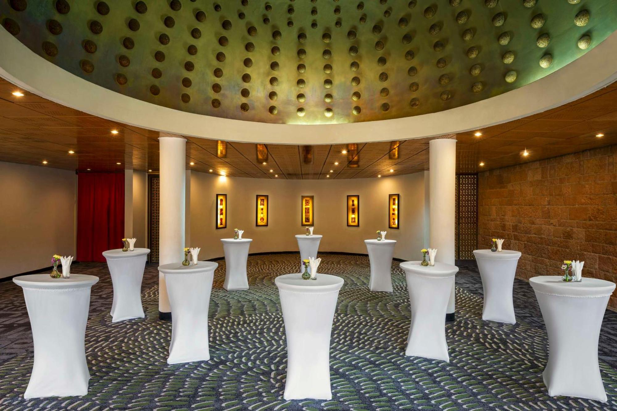 Hilton Addis Ababa Hotel Exterior foto